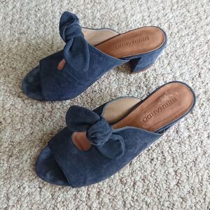 Bernardo navy blue Suede Knot Mules size 8.5